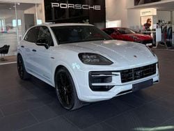 Gesso Nuova 2025 Porsche Cayenne Black Edition SUV | 144.000 € (Buon prezzo)