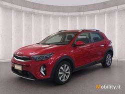 Signal red Usata 2023 Kia Stonic Urban SUV | 18.400 € (Molto cara)
