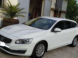 Bianco Usata 2015 Volvo V60 Kinetic Station wagon | 10.000 € (Molto cara)