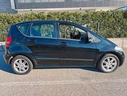 Nero Usata 2007 Mercedes A150 Avantgarde Tre volumi | 3499 € (Buon prezzo)
