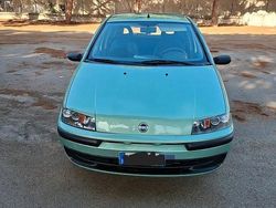 Verde Usata 2000 Fiat Punto Tre volumi | 1400 € (Buon prezzo)
