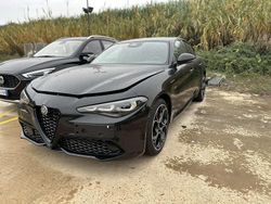 Nero Nuova 2025 Alfa Romeo Giulia Veloce Tre volumi | 45.000 € (Super prezzo)