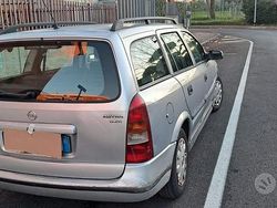 Grigio Usata 2001 Opel Astra Club Station wagon | 930 €