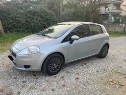 Grigio Usata 2006 Fiat Grande Punto Dynamic Due volumi | 2499 € (Buon prezzo)