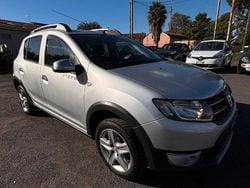 Argento Usata 2014 Dacia Sandero Prestige Tre volumi | 5500 € (Buon prezzo)