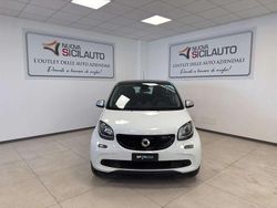 Bianco Usata 2017 Smart ForFour Passion Due volumi | 12.900 € (Molto cara)
