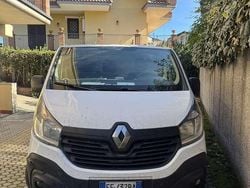 Usata 2016 Renault Trafic Monovolume | 5000 € (Buon prezzo)