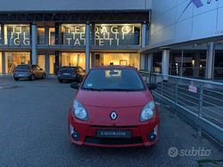 Rosso pastello Usata 2010 Renault Twingo Dynamique Due volumi | 2850 € (Buon prezzo)