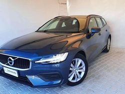 Grigio scuro Usata 2022 Volvo V60 Business Edition Station wagon | 22.650 € (Super prezzo)