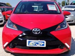 Rosso Usata 2016 Toyota Aygo X-play Due volumi | 7500 € (Buon prezzo)