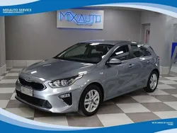 Grigio metallizzato Usata 2021 Kia Ceed Tre volumi | 14.500 €