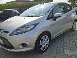 Grigio Usata 2008 Ford Fiesta Due volumi | 3800 € (Cara)