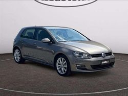 Grigio metallizzato Usata 2015 VW Golf VII Highline Tre volumi | 13.400 € (Buon prezzo)