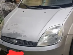 Usata 2004 Ford Fiesta Due volumi | 700 € (Super prezzo)