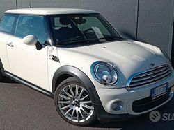 Usata 2009 Mini Cooper Due volumi | 5800 €
