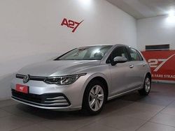 Argento Usata 2021 VW Golf VIII Life Due volumi | 21.400 € (Buon prezzo)