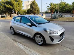 Grigio Usata 2018 Ford Fiesta Tre volumi | 9499 € (Buon prezzo)