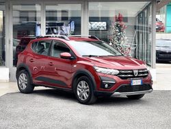 Rosso Usata 2022 Dacia Sandero Tre volumi | 12.900 € (Buon prezzo)