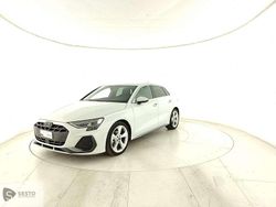 Bianco ghiaccio metallizzato Usata 2024 Audi A3 S-Line Tre volumi | 35.900 € (Buon prezzo)