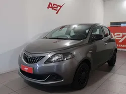 Grigio scuro Usata 2022 Lancia Ypsilon Silver Due volumi | 9750 € (Buon prezzo)