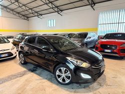 Nero Usata 2013 Hyundai i30 Style Tre volumi | 4950 € (Ottimo prezzo)
