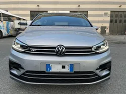Argento Usata 2021 VW Touran R-line Monovolume | 29.900 € (Molto cara)