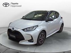 Bianco Usata 2022 Toyota Yaris Hybrid Style Tre volumi | 18.900 € (Cara)