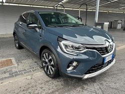 Blu/azzurro Usata 2022 Renault Captur Zen SUV | 17.800 € (Cara)