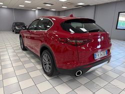 Rosso Usata 2017 Alfa Romeo Stelvio Super SUV | 17.990 € (Buon prezzo)