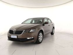 Marrone tabacco metallizzato Usata 2019 Skoda Octavia Ambition Tre volumi | 13.900 € (Buon prezzo)