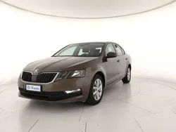 Marrone tabacco metallizzato Usata 2019 Skoda Octavia Ambition Tre volumi | 13.900 € (Buon prezzo)