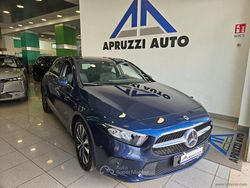 Blu/azzurro Usata 2022 Mercedes A180 Tre volumi | 23.200 € (Buon prezzo)