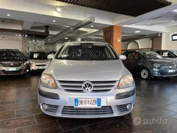 Argento Usata 2008 VW Golf Plus Cross Comfortline Monovolume | 2900 € (Buon prezzo)