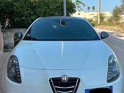 Bianco Usata 2013 Alfa Romeo Giulietta Veloce Tre volumi | 7000 € (Ottimo prezzo)