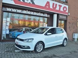 Bianco Usata 2015 VW Polo Comfortline Tre volumi | 7400 € (Buon prezzo)