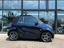Sapphire blue Usata 2023 Smart ForTwo Electric Drive Pulse Cabrio | 17.900 € (Cara)