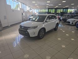 Bianco Nuova 2025 Suzuki Vitara Cool SUV | 24.900 € (Ottimo prezzo)