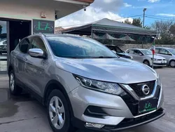 Grigio Usata 2017 Nissan Qashqai Tekna+ SUV | 14.500 € (Buon prezzo)