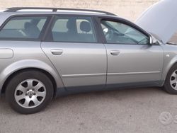 Grigio Usata 2003 Audi A4 Station wagon | 1800 € (Buon prezzo)