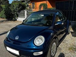 Blu Usata 2003 VW Beetle Cabrio | 9650 € (Molto cara)