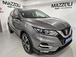 Grigio Usata 2017 Nissan Qashqai N-Connecta SUV | 14.600 € (Buon prezzo)