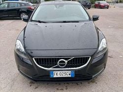 Usata 2017 Volvo V40 Kinetic Tre volumi | 6000 € (Buon prezzo)
