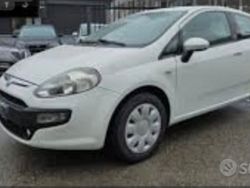 Bianco Usata 2009 Fiat Grande Punto Due volumi | 3100 € (Buon prezzo)