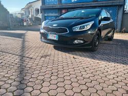 Nero Usata 2014 Kia Ceed Due volumi | 4950 € (Buon prezzo)