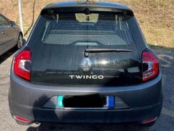 Grigio Usata 2022 Renault Twingo Equilibre Due volumi | 11.000 € (Buon prezzo)