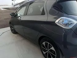 Usata 2017 Renault Zoe Bose Edition Due volumi | 9500 € (Molto cara)