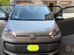 Grigio Usata 2015 VW up! Due volumi | 8600 € (Buon prezzo)
