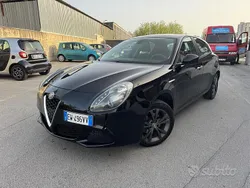 Nero Usata 2014 Alfa Romeo Giulietta Progression Due volumi | 5950 € (Ottimo prezzo)