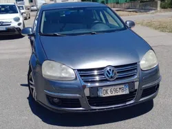 Usata 2007 VW Jetta Highline Tre volumi | 2299 €