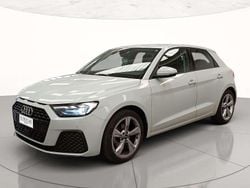 Bianco ghiacciaio metallizzato Usata 2022 Audi A1 Sportback Admired Due volumi | 20.900 € (Buon prezzo)